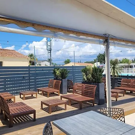 Familiales Dans Avec Piscine * Fréjus