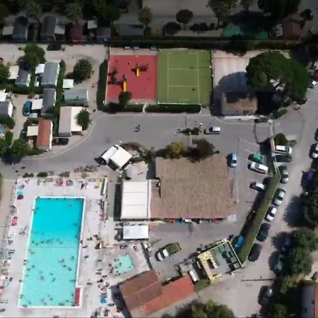 Familiales Dans Avec Piscine Fréjus