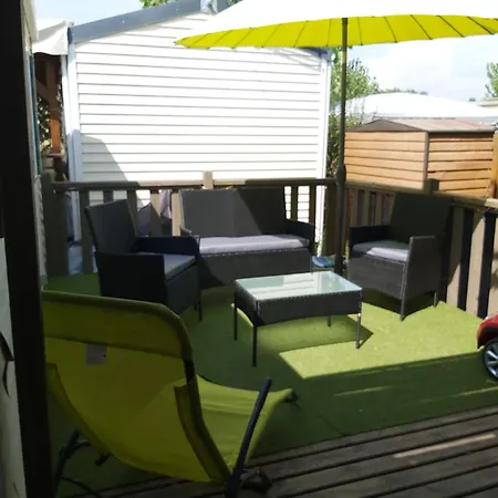 Familiales Dans Avec Piscine *
