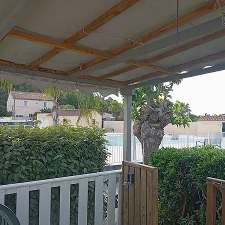 Familiales Dans Avec Piscine キャンプ場 *