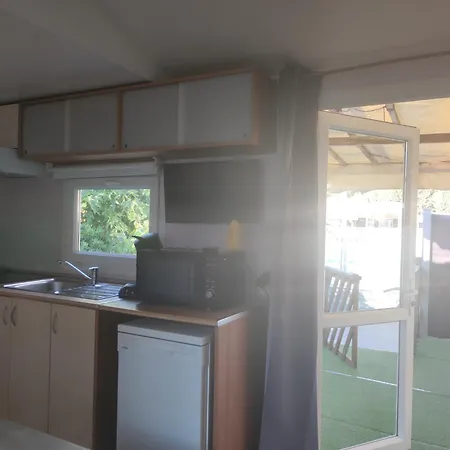 Campingplatz Familiales Dans Avec Piscine