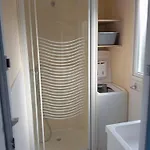 Kemping Familiales Dans Avec Piscine Fréjus
