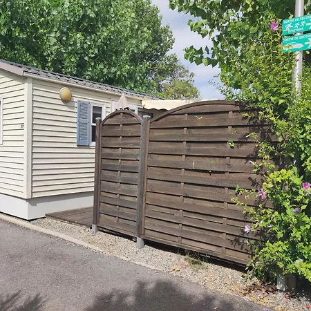 Camping Familiales Dans Avec Piscine *