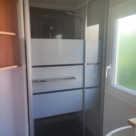 Familiales Dans Avec Piscine * Fréjus