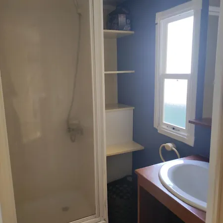 Camping Familiales Dans Avec Piscine *