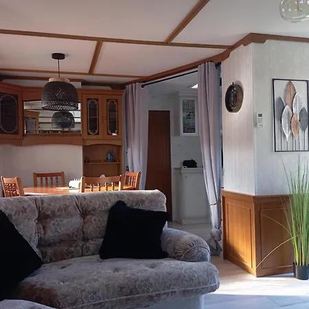 Familiales Dans Avec Piscine *