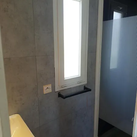 Familiales Dans Avec Piscine Camping