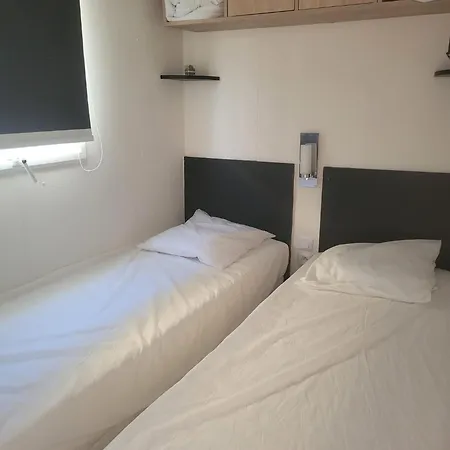 Camping Familiales Dans Avec Piscine *