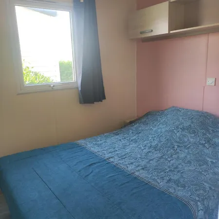 Familiales Dans Avec Piscine Camping