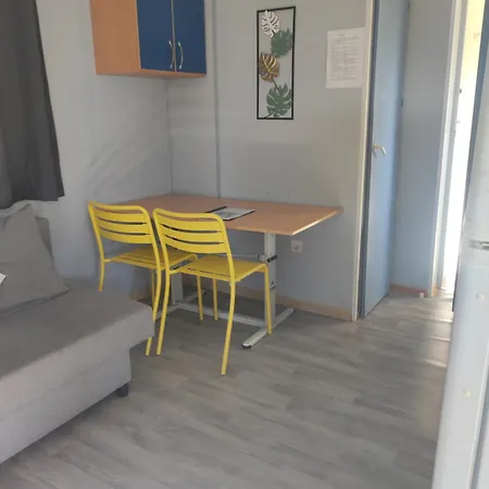 Camping Familiales Dans Avec Piscine *