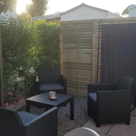 Familiales Dans Avec Piscine * Fréjus