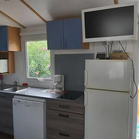 Familiales Dans Avec Piscine *