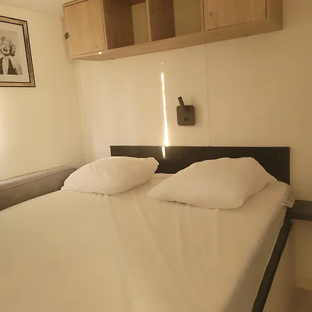 Familiales Dans Avec Piscine Camping *